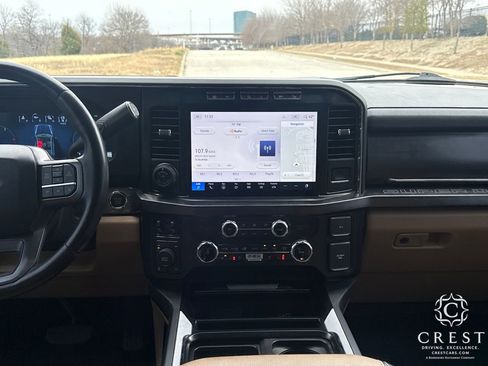 Used 2023 Ford F250 Lariat w/ Lariat Ultimate Package image 17