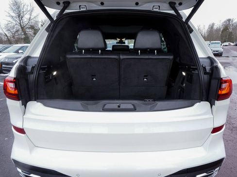 Used 2022 BMW X7 xDrive40i w/ M Sport Package image 46