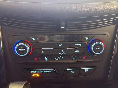 Used 2017 Ford Escape Titanium AWD/4WD image 20