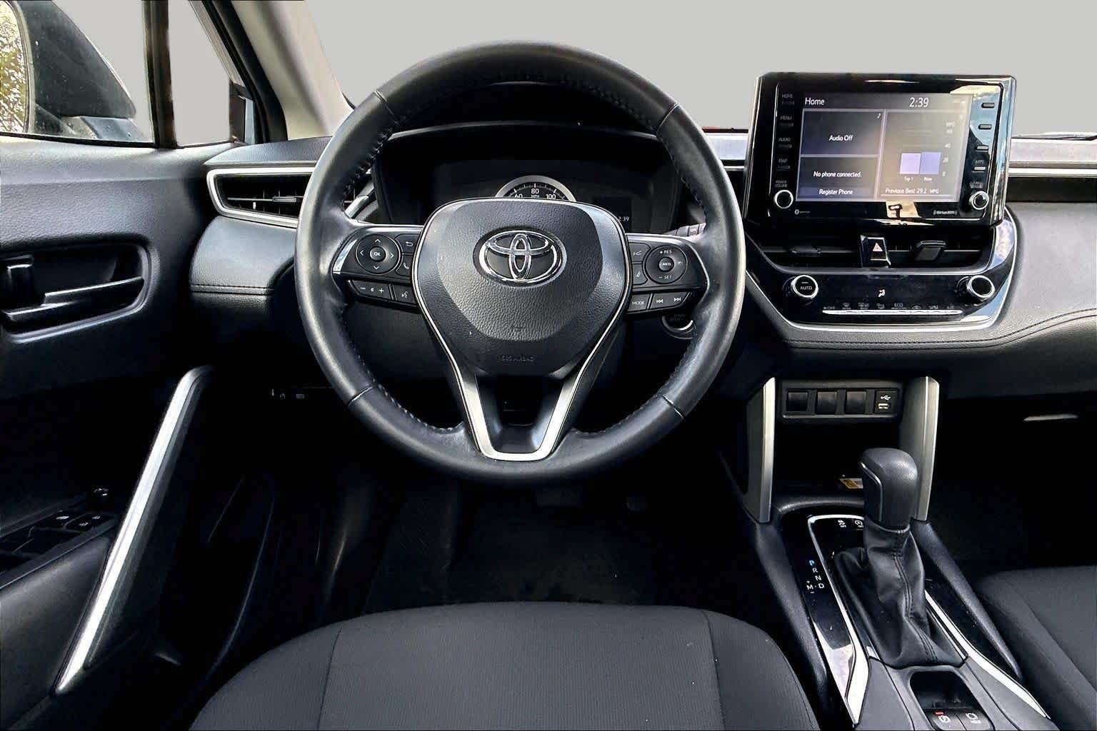 Used 2022 Toyota Corolla Cross LE w/ Black Badges Package (TMS) FWD image 5