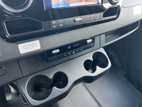 New 2026 Mercedes-Benz Sprinter 2500 image 32