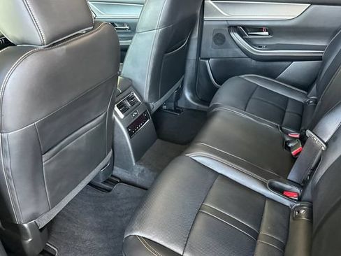 Used 2026 MAZDA CX-90 3.3 Turbo w/ Preferred Package AWD/4WD image 11