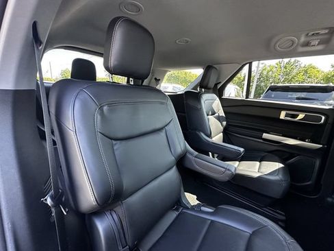 Certified 2023 Ford Explorer XLT w/ Equipment Group 202A AWD/4WD image 37