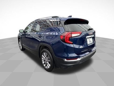 Used 2023 GMC Terrain SLT image 8