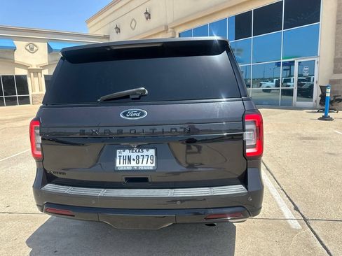Used 2023 Ford Expedition Limited RWD image 7