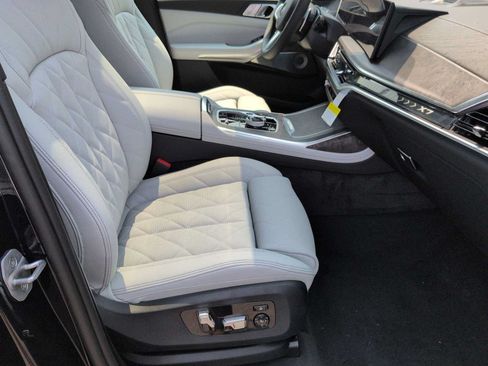 New 2027 BMW X7 xDrive40i w/ Executive Package AWD/4WD image 24