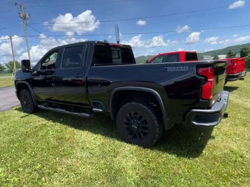 Used 2025 Chevrolet Silverado 2500 LTZ w/ Trail Boss Package AWD/4WD image 6