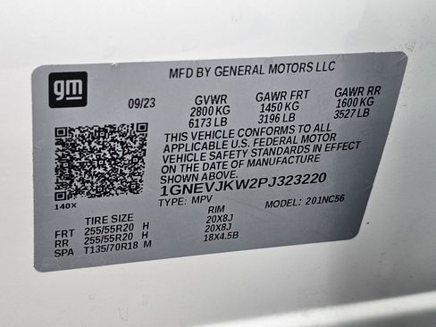 Used 2023 Chevrolet Traverse RS image 31