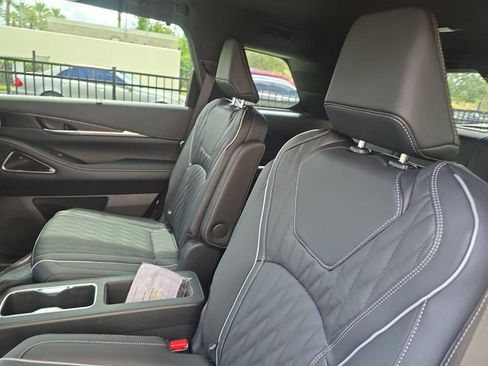 New 2026 INFINITI QX60 Autograph w/ Dark Cargo Package image 18