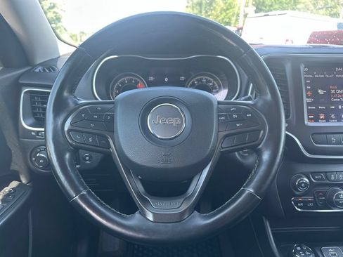 Used 2021 Jeep Cherokee Trailhawk w/ Sun, Sound & Nav Group AWD/4WD image 19