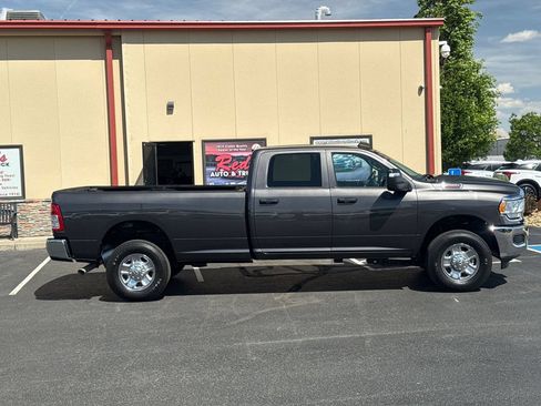 Used 2024 RAM 2500 Tradesman w/ Chrome Appearance Group AWD/4WD image 20