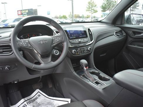 Used 2023 Chevrolet Equinox RS image 19