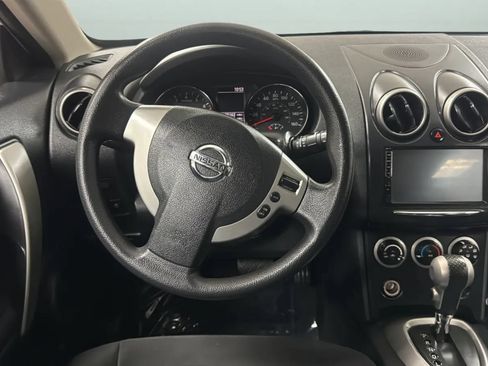 Used 2013 Nissan Rogue S AWD/4WD image 10