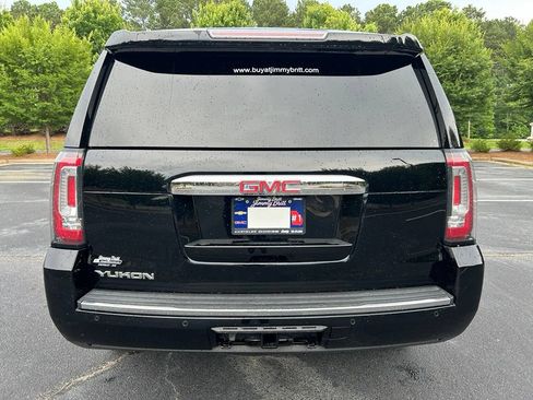 Used 2018 GMC Yukon Denali w/ Open Road Package AWD/4WD image 28