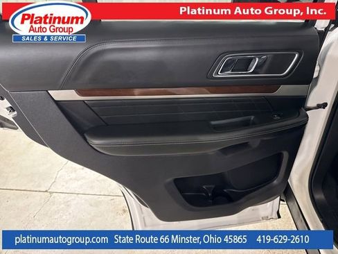 Used 2019 Ford Explorer Platinum image 31