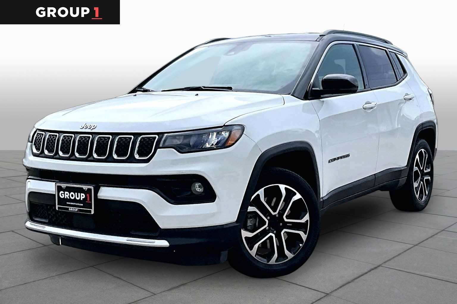 Used 2023 Jeep Compass Limited AWD/4WD image 1