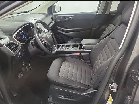 Used 2019 Ford Edge SEL image 13