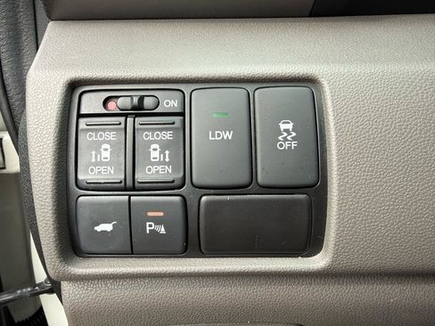 Used 2016 Honda Odyssey Touring image 84