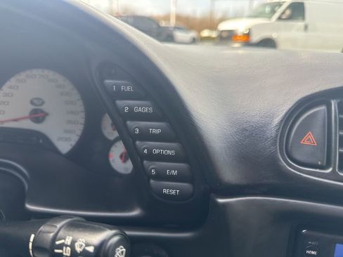 Used 2002 Chevrolet Corvette Convertible w/ Preferred Equipment Group2 image 28