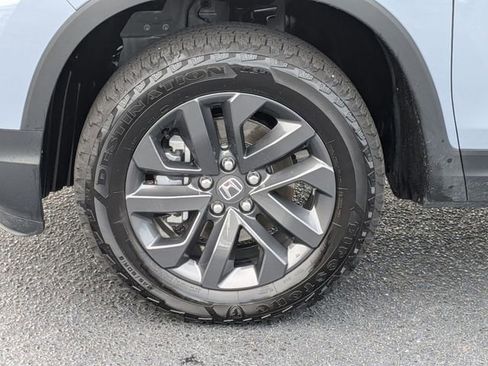 Used 2025 Honda Ridgeline Sport image 10