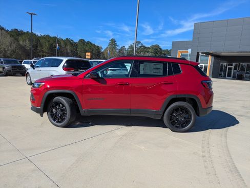 New 2026 Jeep Compass Latitude AWD/4WD image 2