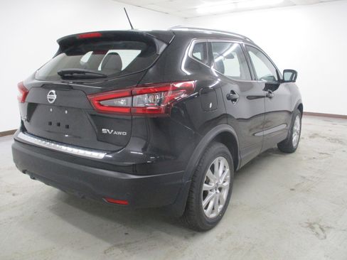 Used 2020 Nissan Rogue Sport SV w/ Technology Package image 8