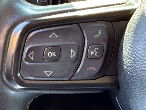 Used 2024 Jeep Wrangler Unlimited w/ Convenience Group AWD/4WD image 12