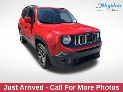 Used 2015 Jeep Renegade Latitude w/ Trailer Tow Group AWD/4WD image 1