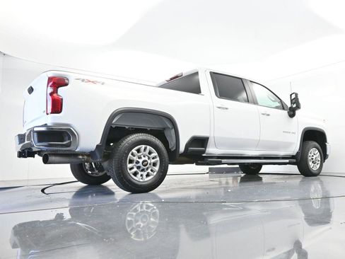 Used 2025 Chevrolet Silverado 2500 LT w/ Convenience Package AWD/4WD image 50