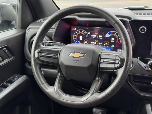 Used 2024 Chevrolet Colorado W/T image 21