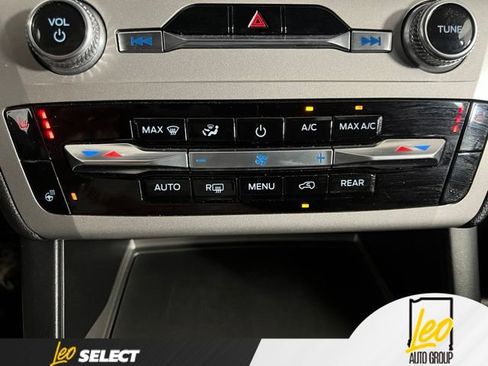 Used 2023 Ford Explorer XLT w/ Equipment Group 202A AWD/4WD image 15