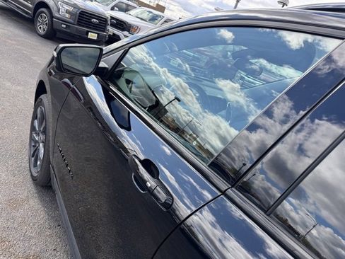 Used 2024 Chevrolet Equinox RS w/ RS Leather Package image 14