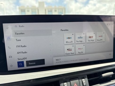 Certified 2025 Lexus ES 300h w/ Premium Package FWD image 16