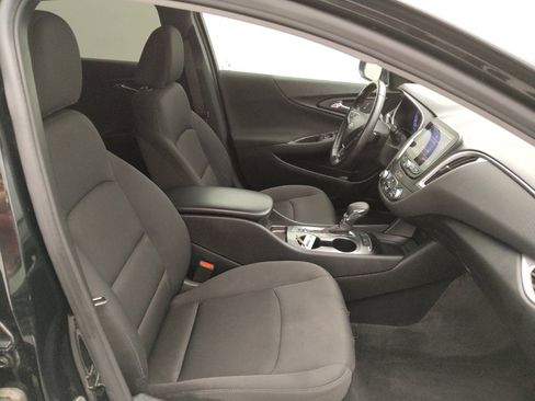 Used 2022 Chevrolet Malibu RS FWD image 21