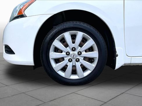 Used 2015 Nissan Sentra SV FWD image 11