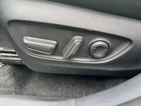 Used 2025 Toyota Grand Highlander FWD image 22