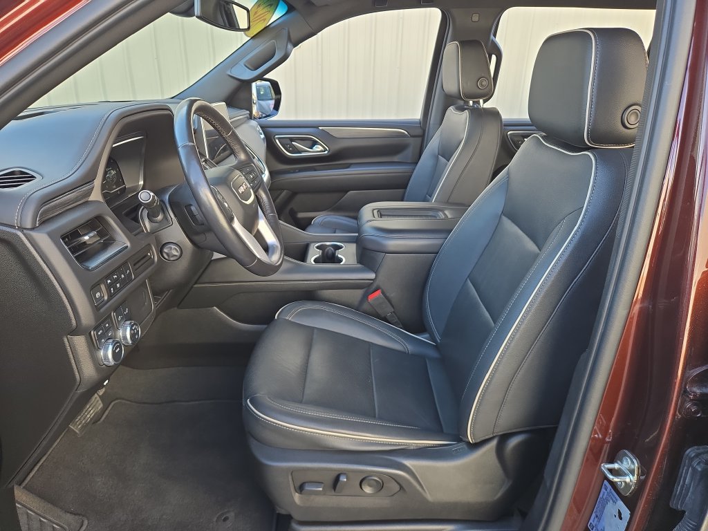 Used 2022 GMC Yukon XL SLT w/ SLT Luxury Package AWD/4WD image 14