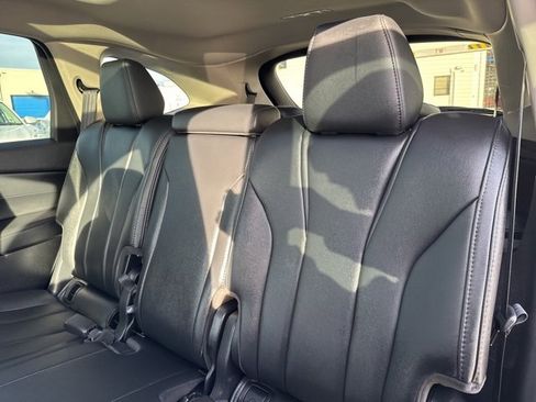 Used 2025 Acura MDX SH-AWD image 27
