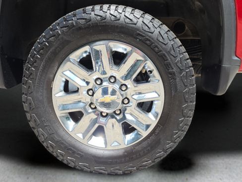 Used 2024 Chevrolet Silverado 2500 High Country w/ High Country Premium Package AWD/4WD image 65
