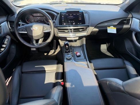 Used 2024 Cadillac CT5 V RWD image 10