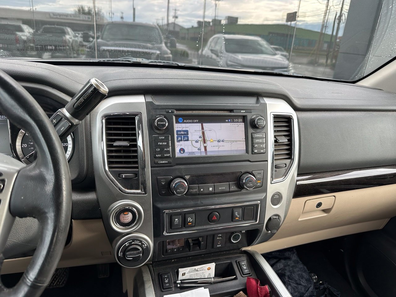 Used 2017 Nissan Titan SV AWD/4WD image 10