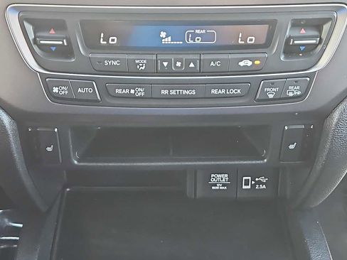 Certified 2022 Honda Pilot Sport image 16