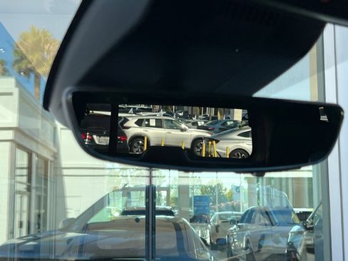 Used 2024 GMC Yukon Denali w/ Denali Reserve Package AWD/4WD image 25