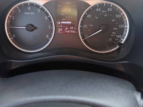 Used 2019 Nissan Kicks S FWD image 18