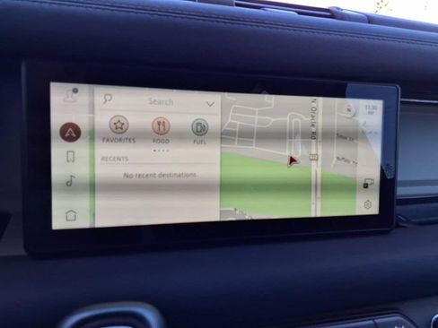 Used 2021 Land Rover Defender 90 First Edition image 3