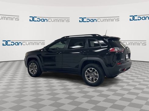 Used 2022 Jeep Cherokee Trailhawk w/ Comfort/Convenience Group AWD/4WD image 6