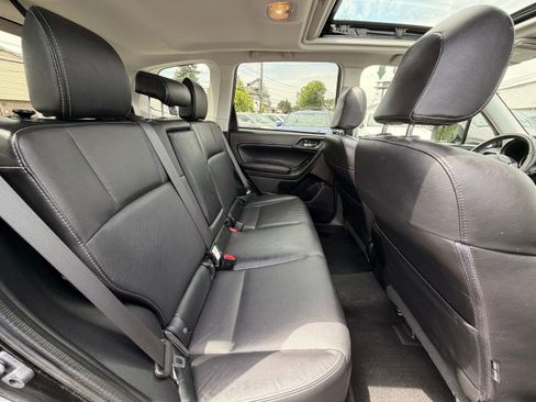 Used 2015 Subaru Forester 2.5i Limited AWD/4WD image 28