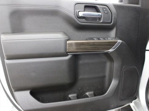 Used 2021 Chevrolet Silverado 1500 LT Trail Boss w/ Bed Protection Package AWD/4WD image 16