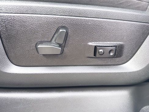 Used 2024 RAM 2500 Big Horn image 16