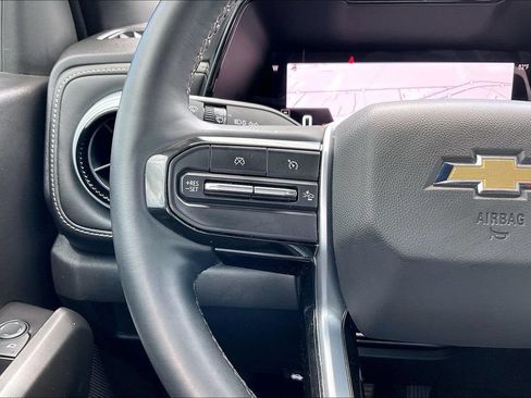 Used 2024 Chevrolet Colorado LT w/ LT Convenience Package III RWD image 10